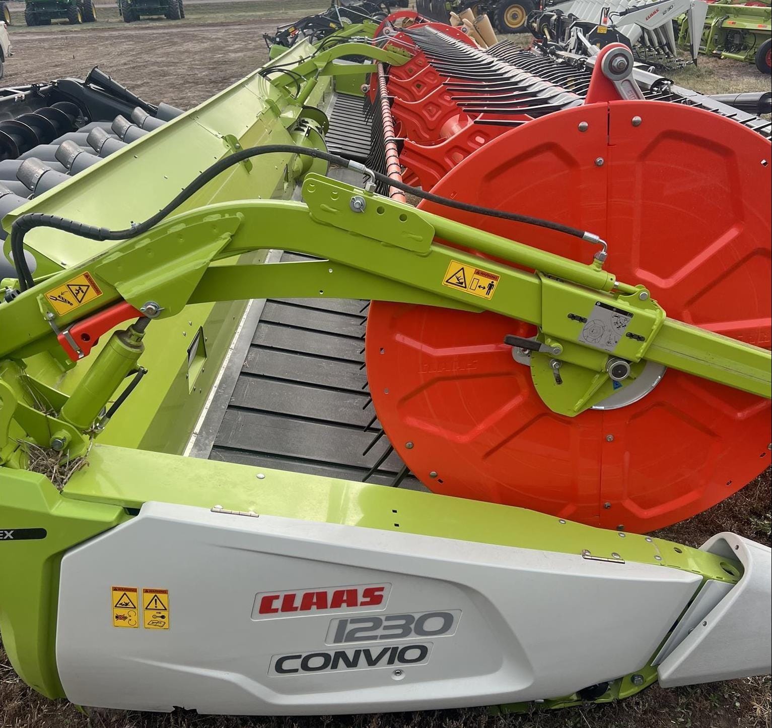 2022 CLAAS 1230 Convio Equipment Image0