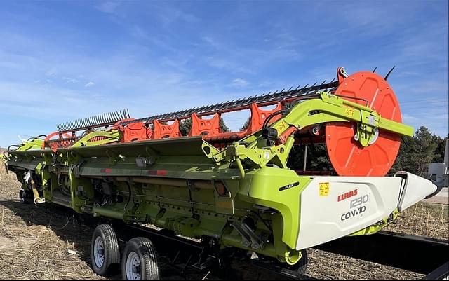 Image of CLAAS 1230 Convio equipment image 1