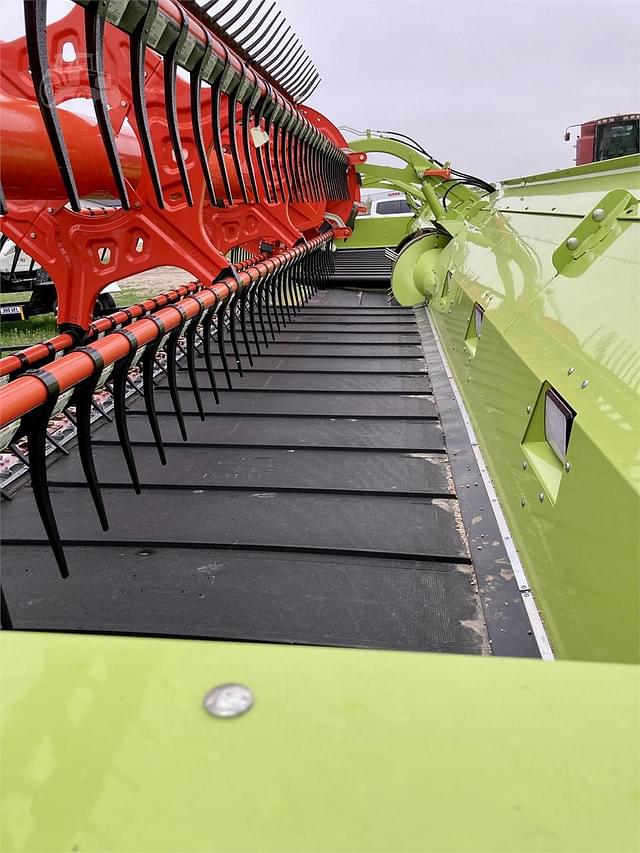 Image of CLAAS 1080 Convio equipment image 3