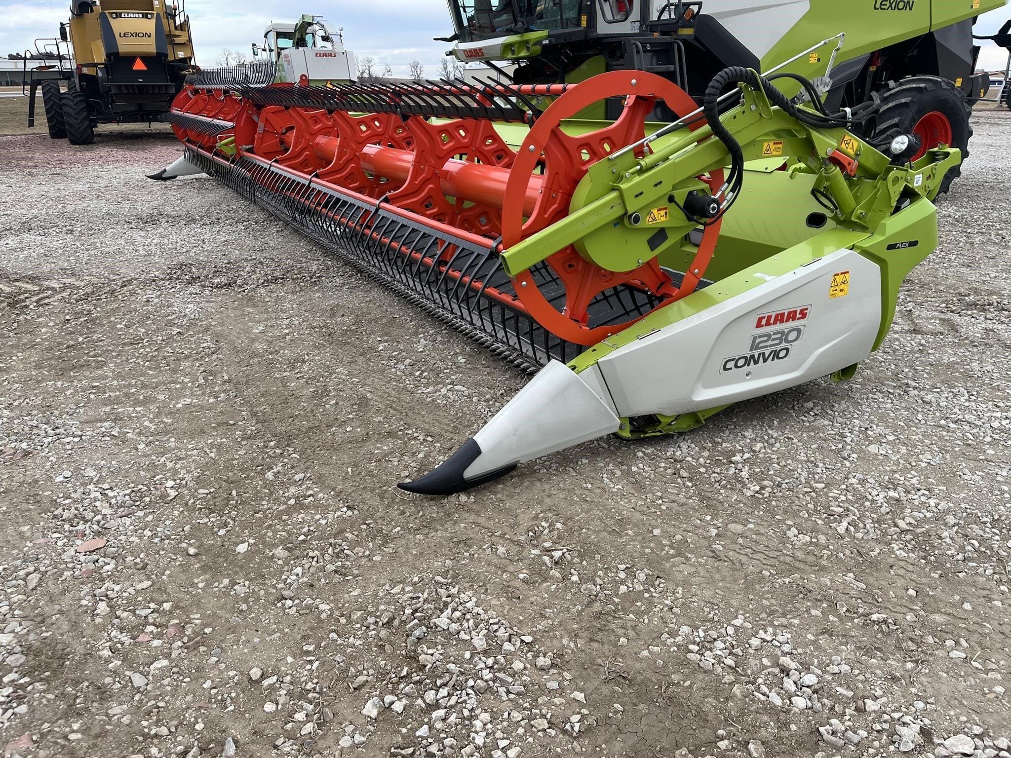 2022 CLAAS Convio Flex 1230 Equipment Image0