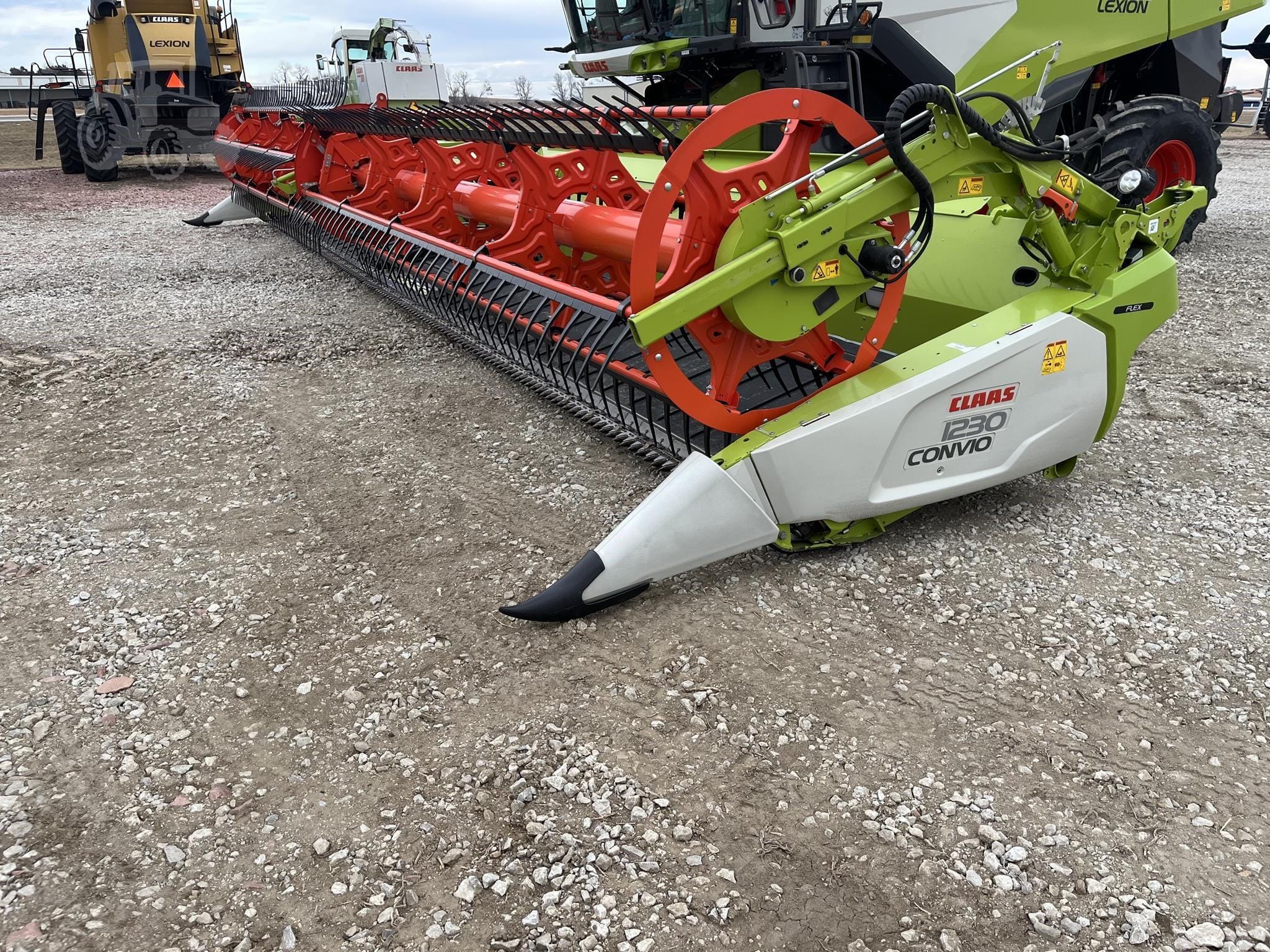 2022 CLAAS Convio Flex 1230 Equipment Image0