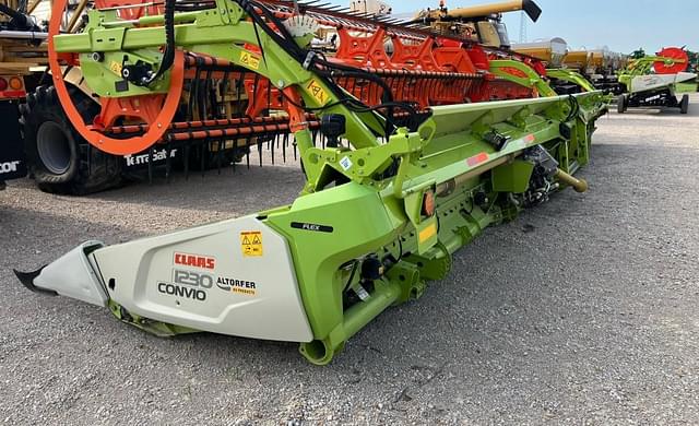 Image of CLAAS Convio Flex 1230 equipment image 1