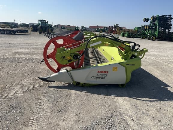 Image of CLAAS Convio Flex 1230 equipment image 1