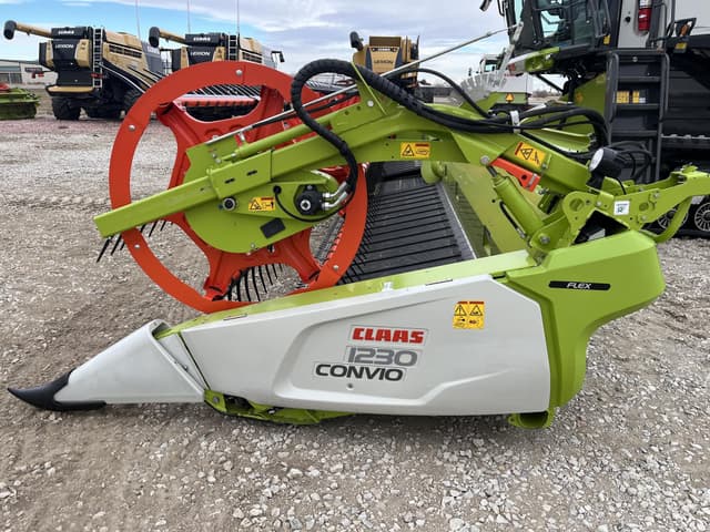 Image of CLAAS Convio Flex 1230 equipment image 1