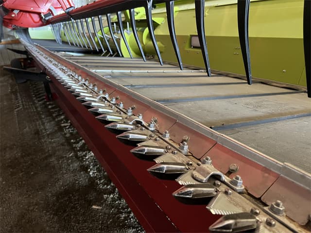 Image of CLAAS Convio Flex 1230 equipment image 2