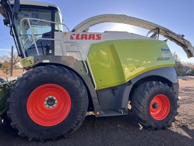Image of CLAAS Jaguar 980 equipment image 2