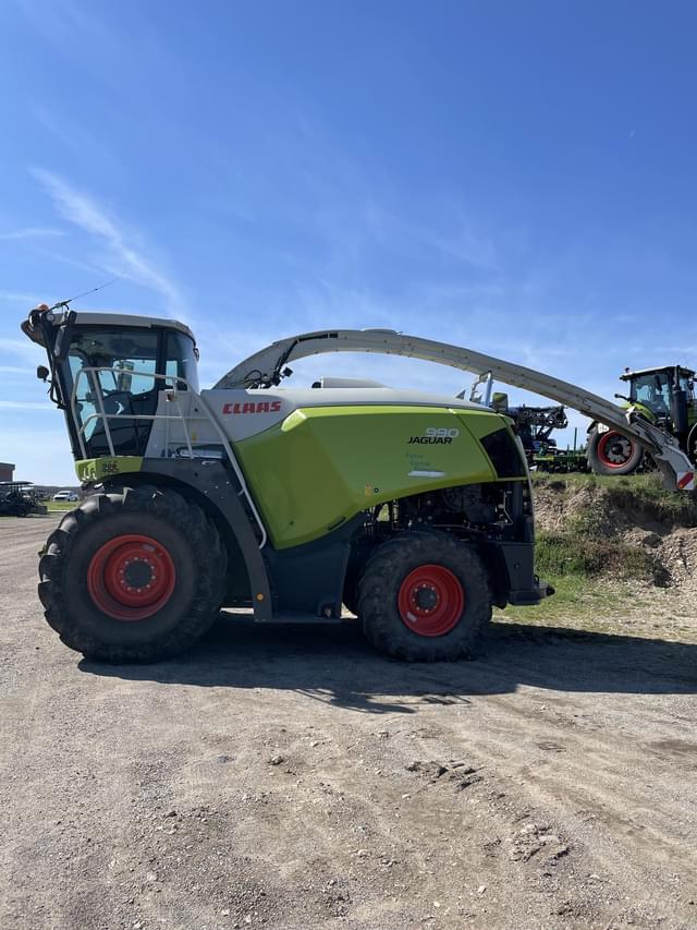 Image of CLAAS Jaguar 990 equipment image 4