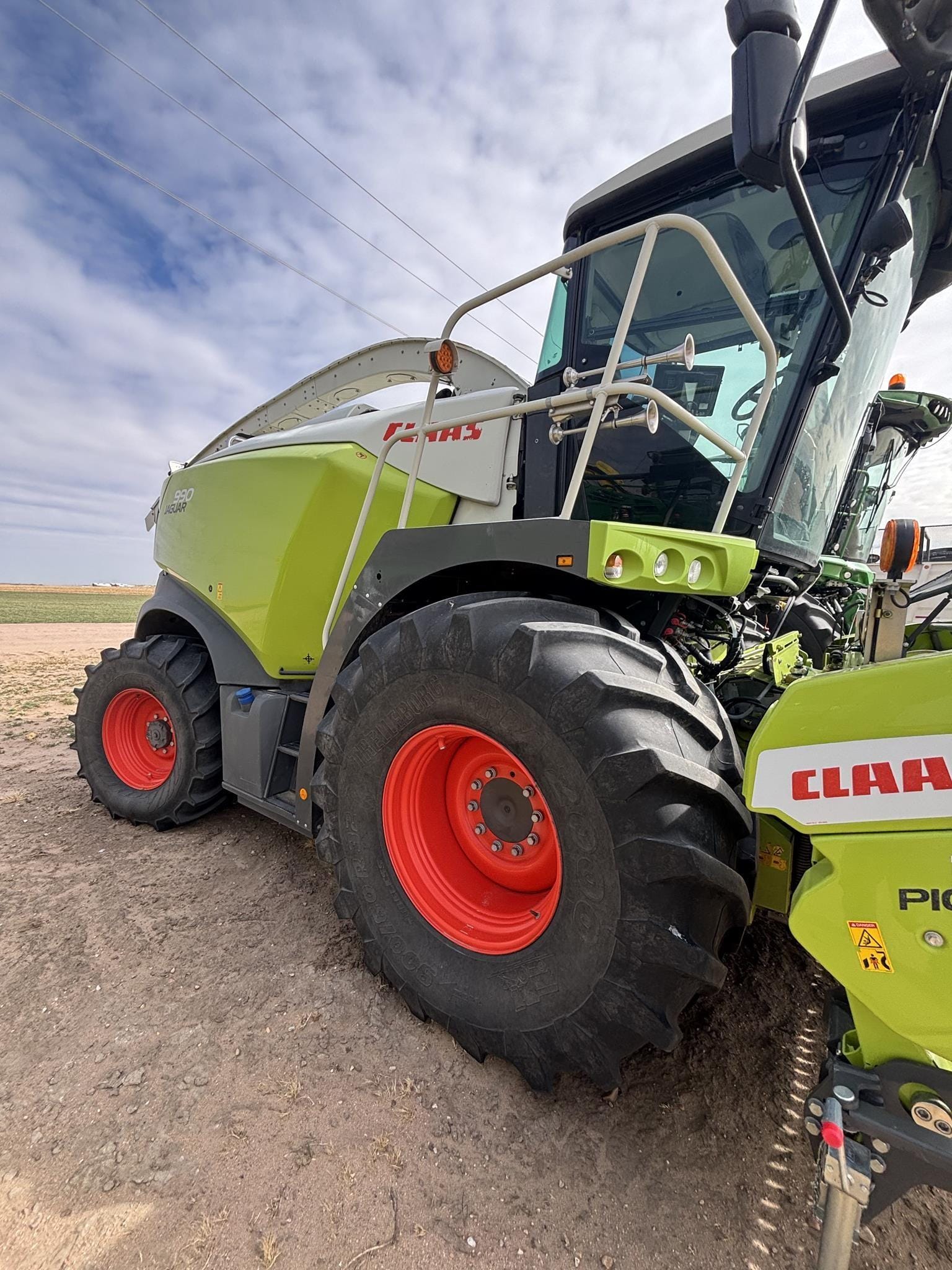 2022 CLAAS Jaguar 990 Equipment Image0