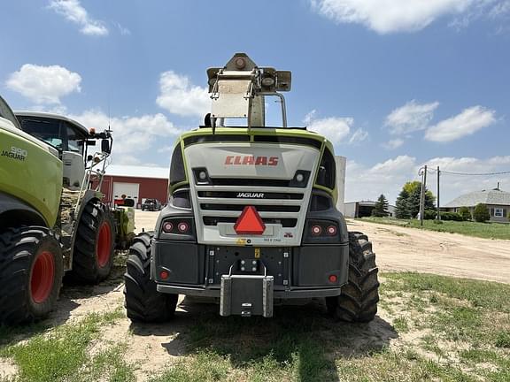 Image of CLAAS Jaguar 990 equipment image 3