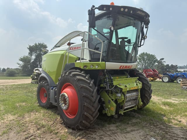 Image of CLAAS Jaguar 990 equipment image 3