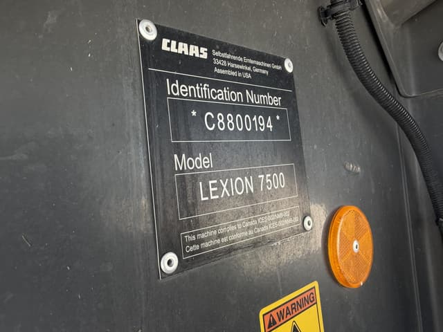 Image of CLAAS Lexion 7500 equipment image 2