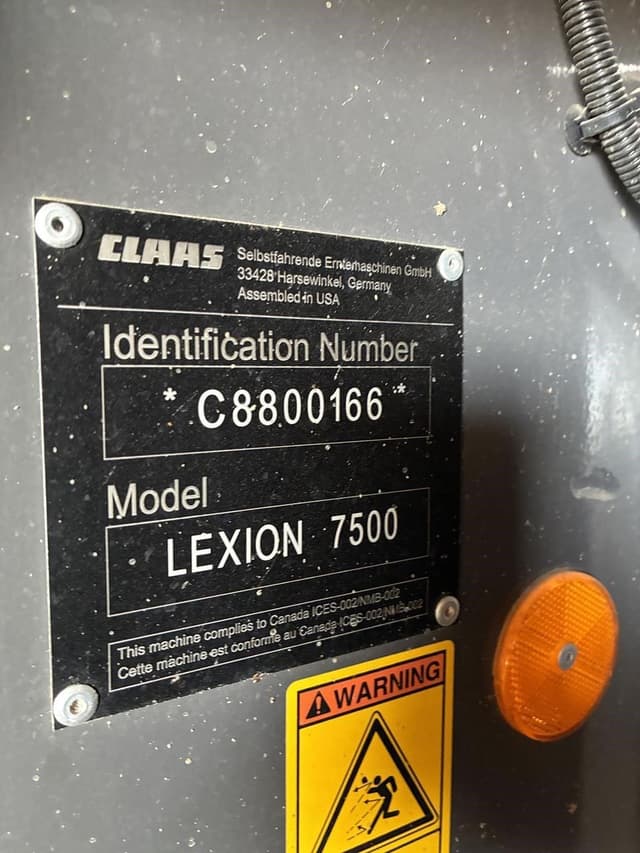 Image of CLAAS Lexion 7500 equipment image 1