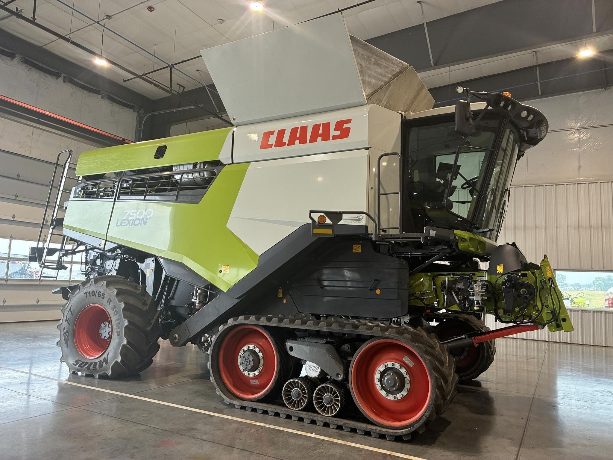 2022 CLAAS Lexion 7500TT Equipment Image0