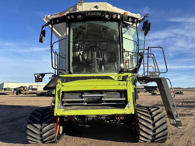 Image of CLAAS Lexion 8600TT equipment image 4