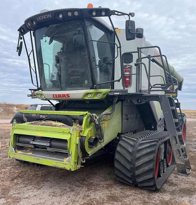 Image of CLAAS Lexion 8600TT equipment image 2