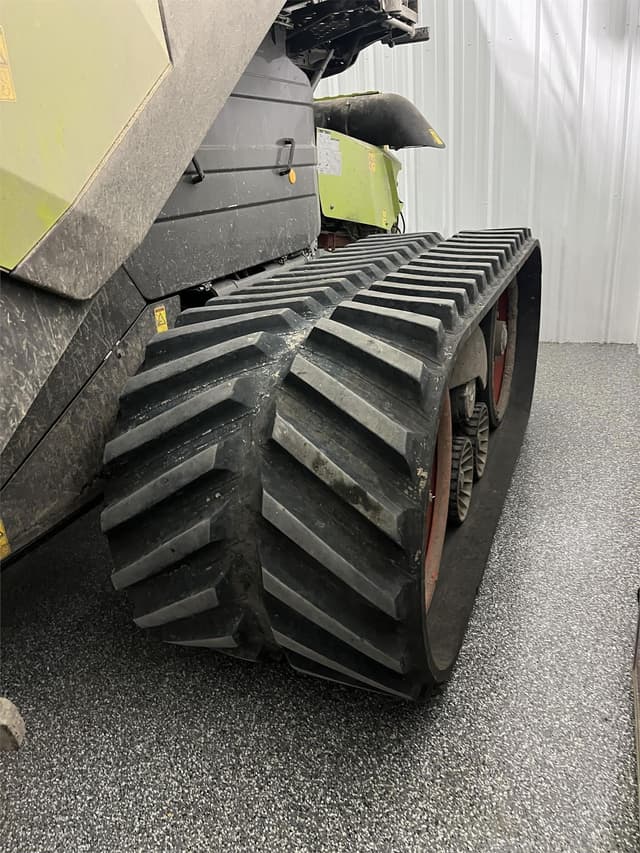 Image of CLAAS Lexion 8600TT equipment image 4