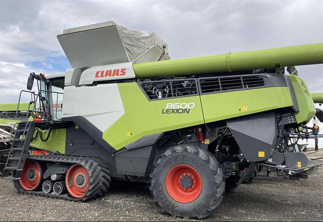 Image of CLAAS Lexion 8600TT equipment image 1