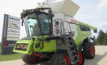 Main image CLAAS Lexion 8600TT