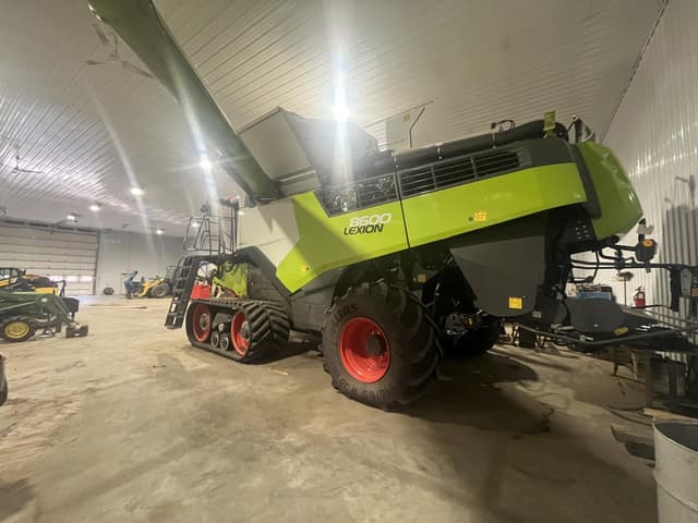 Image of CLAAS Lexion 8600TT equipment image 2