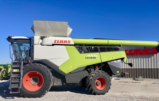 Image of CLAAS Lexion 8700 equipment image 1
