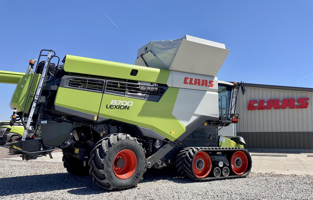 Image of CLAAS Lexion 8700TT Primary image