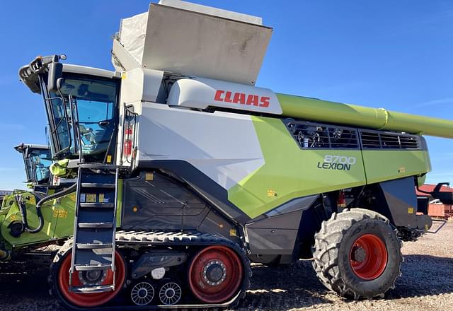 Image of CLAAS Lexion 8700TT equipment image 4