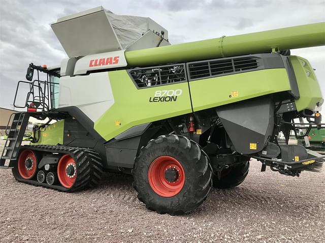 Image of CLAAS Lexion 8700TT equipment image 1