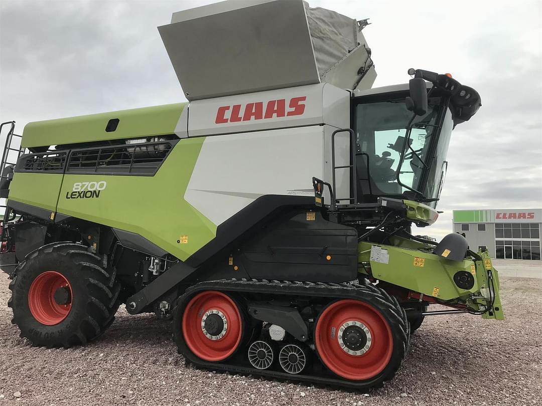 Image of CLAAS Lexion 8700TT Primary image