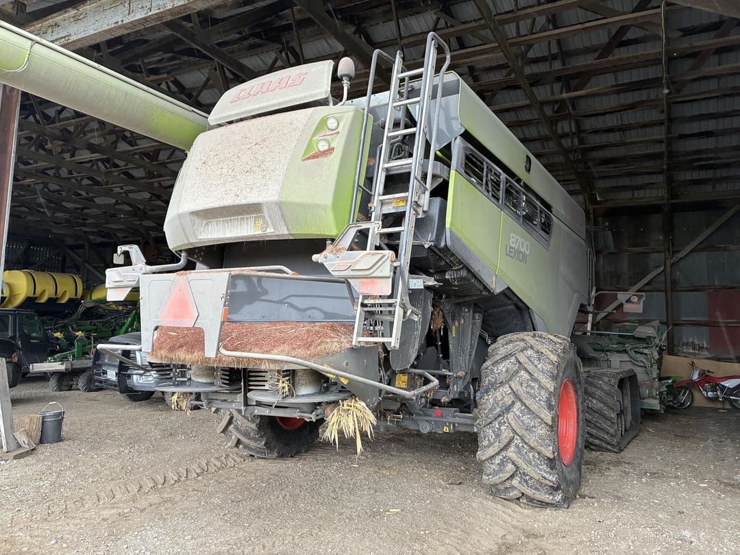 Image of CLAAS Lexion 8700TT Primary image