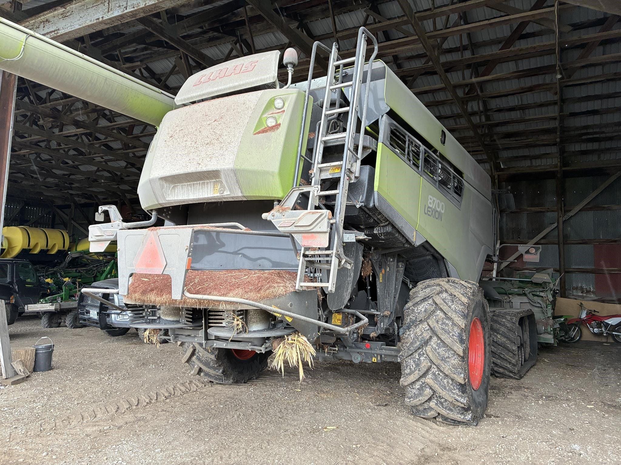 2022 CLAAS Lexion 8700TT Equipment Image0