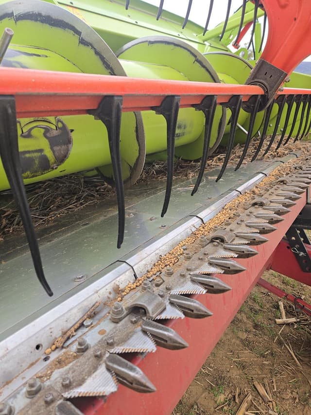 Image of CLAAS Maxflex 770 equipment image 1