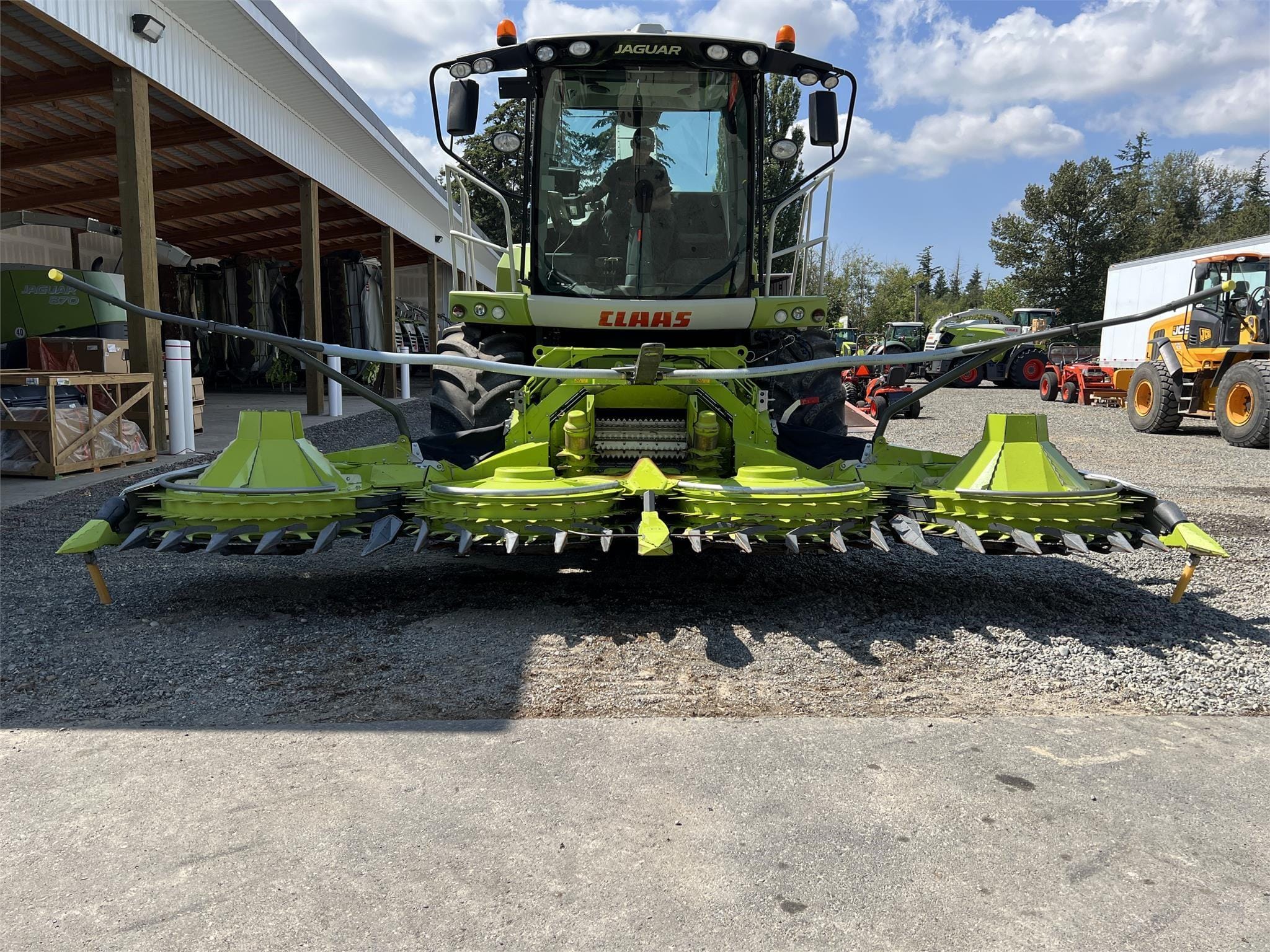 2022 CLAAS Orbis 600 Equipment Image0