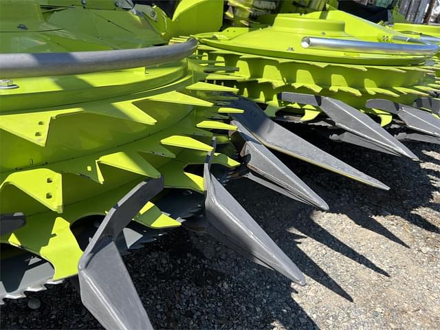 Image of CLAAS Orbis 600 equipment image 2