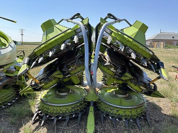 Image of CLAAS Orbis 900 equipment image 4