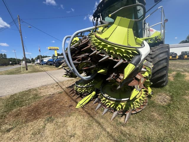Image of CLAAS Orbis 900 equipment image 1