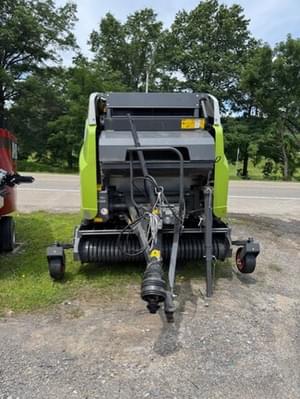 2022 CLAAS 460RF Variant Image