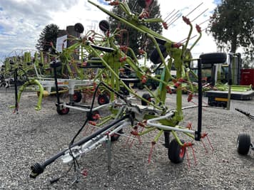 Main image CLAAS Volto 800TH