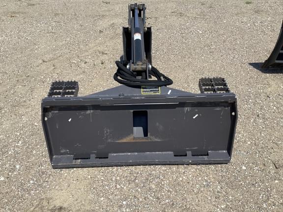 Image of Case Backhoe Bucket equipment image 4