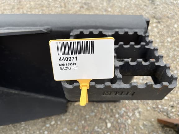 Image of Case Backhoe Bucket equipment image 4