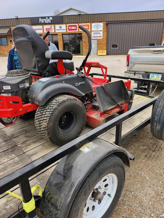 Image of Country Clipper XLT equipment image 1