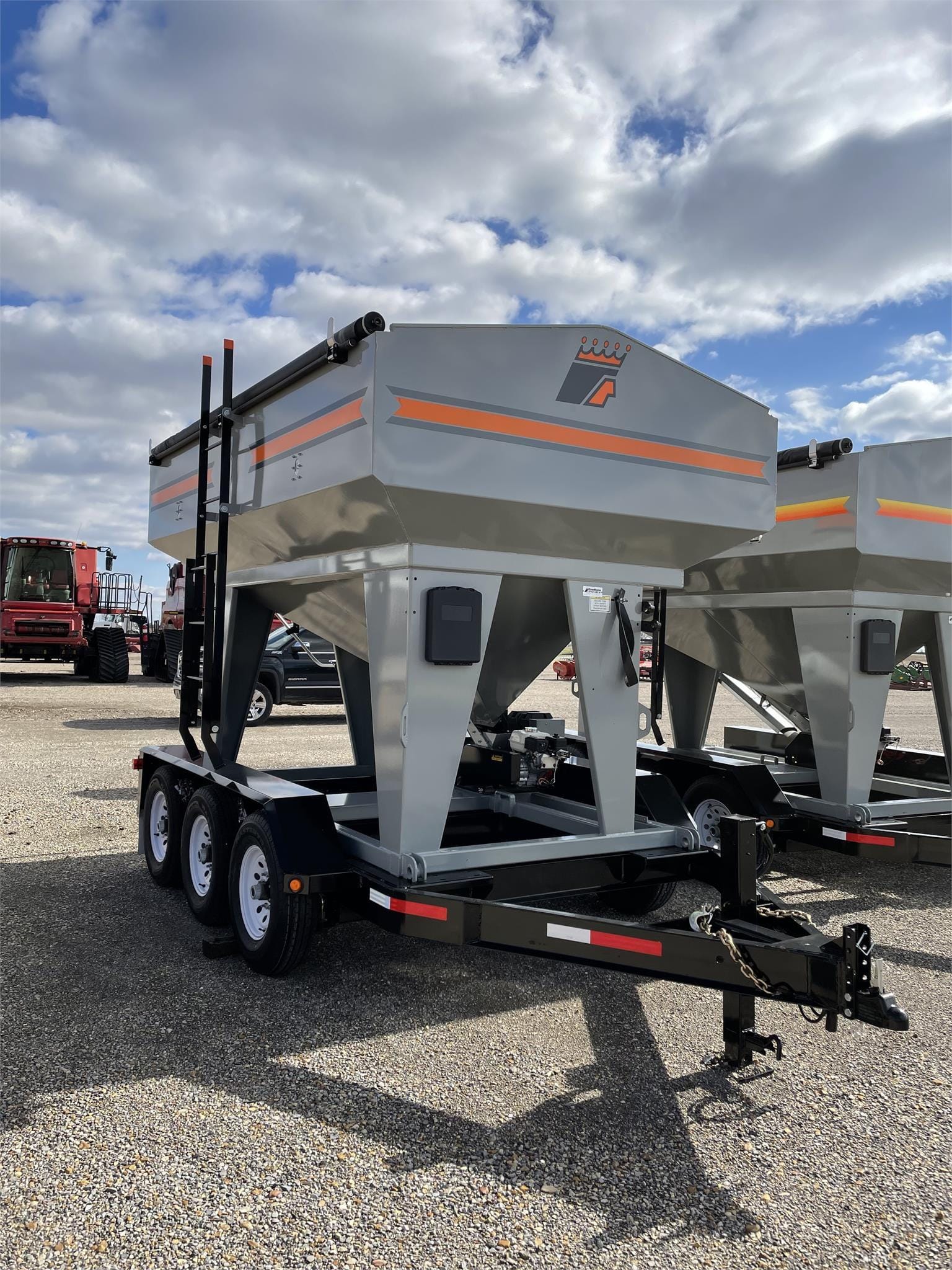 2022 CrustBuster 240 Equipment Image0