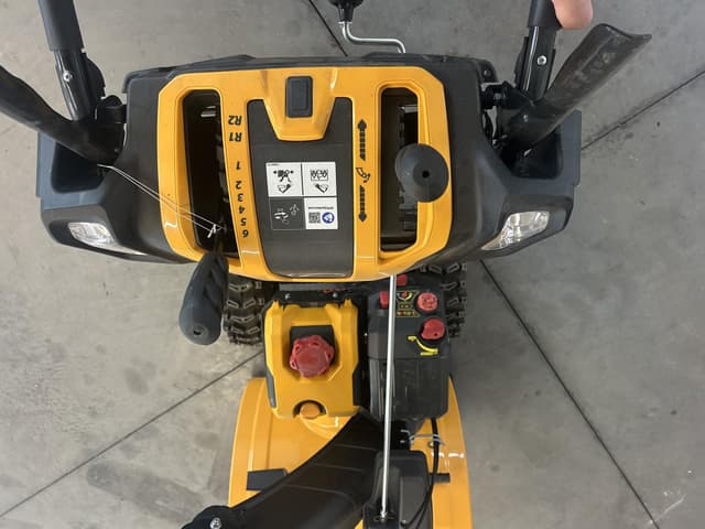 Image of Cub Cadet 2X24 equipment image 3