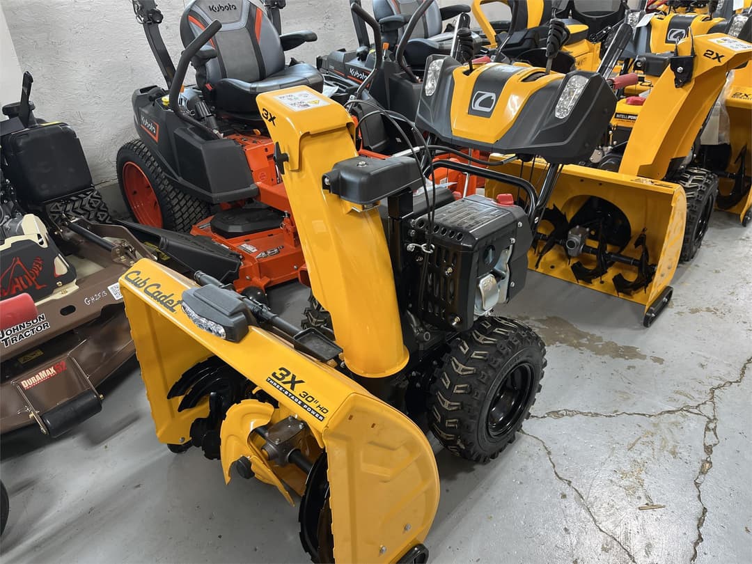 Image of Cub Cadet 3X30HD Image 1