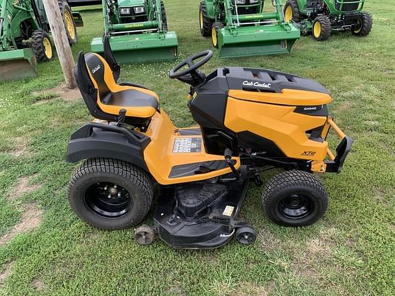 Image of Cub Cadet XT2 GX54D equipment image 3