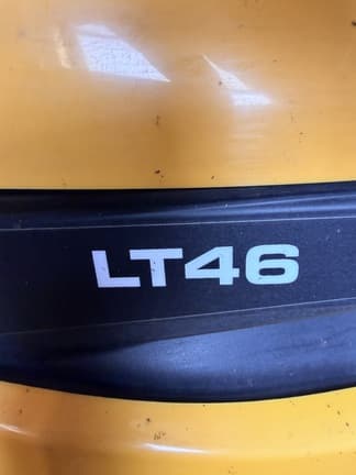 Image of Cub Cadet XT1 LT46 equipment image 4
