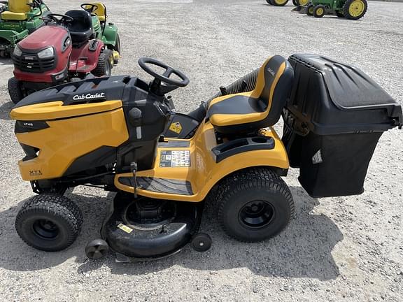 Image of Cub Cadet XT1 LT46 equipment image 3