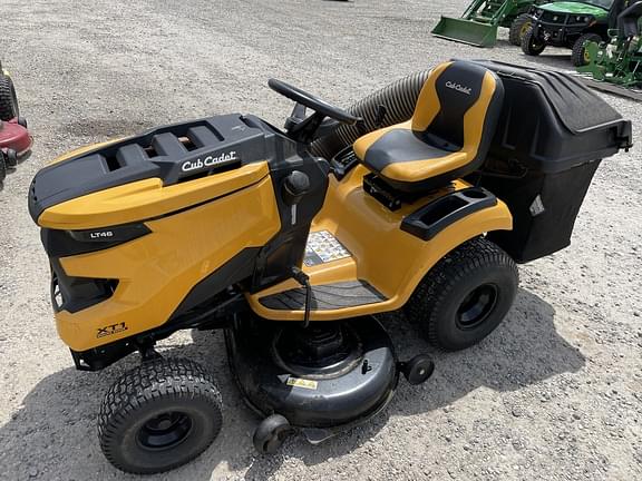 Image of Cub Cadet XT1 LT46 equipment image 2