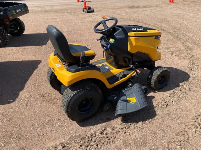 Image of Cub Cadet XT1 LT46 equipment image 4