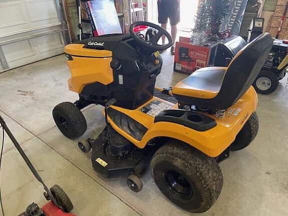 Image of Cub Cadet XT1 LT50 equipment image 1