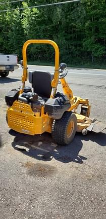 Image of Cub Cadet PRO Z900 equipment image 3